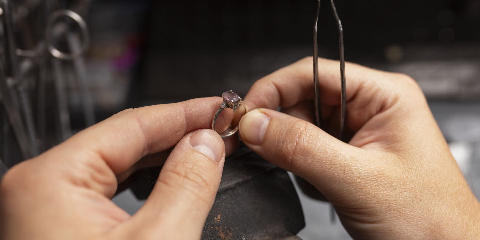 Expert Ring Resizing in Hatton Garden – Invisible Laser Sizing for Gold & Platinum