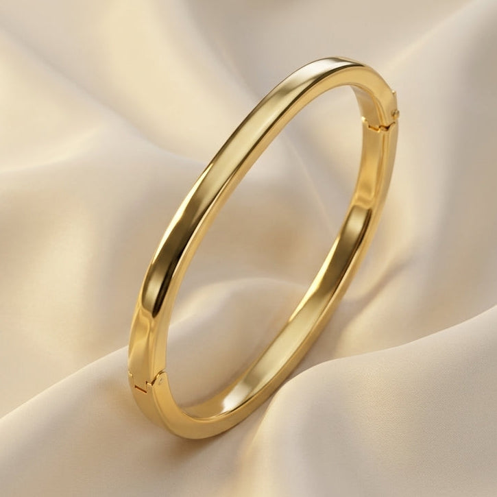 18ct yellow Gold plain bangle 