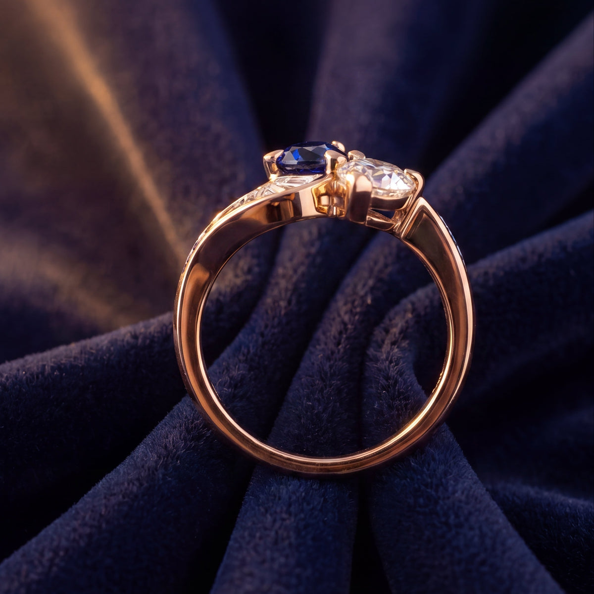 Bespoke_Pear-Cut_Sapphire_Diamond_Toi_et_Moi_Rose_Gold_Ring