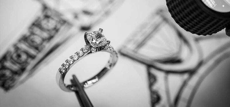 Bespoke_diamond_engagement_ring_hatton_garden_2000x_fb10d176-571d-422f-be66-b30edc9f7799